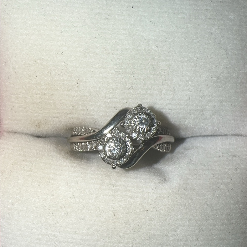 Elegant Silver Double Stone Ring - image 2